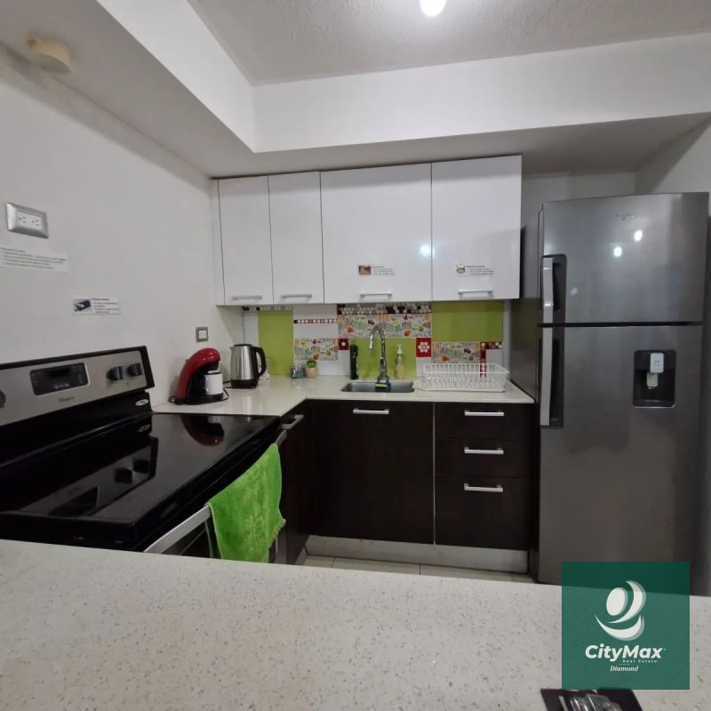 Apartamento Amueblado en Venta en Zona 4 - 14