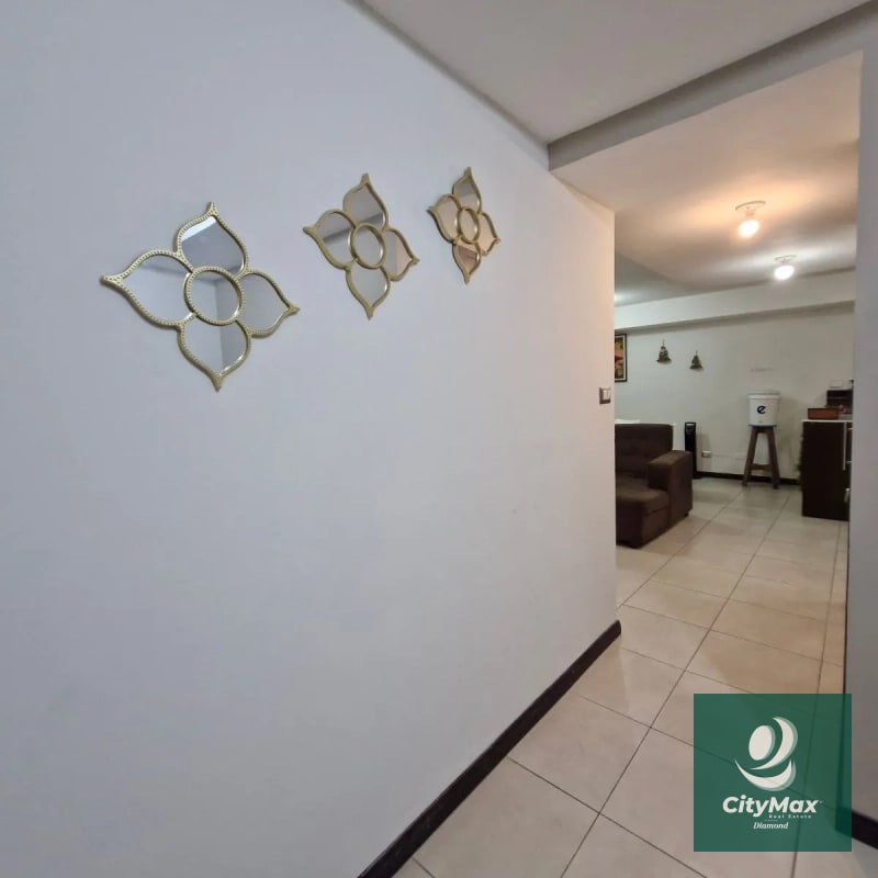 Apartamento Amueblado en Venta en Zona 4 - 12