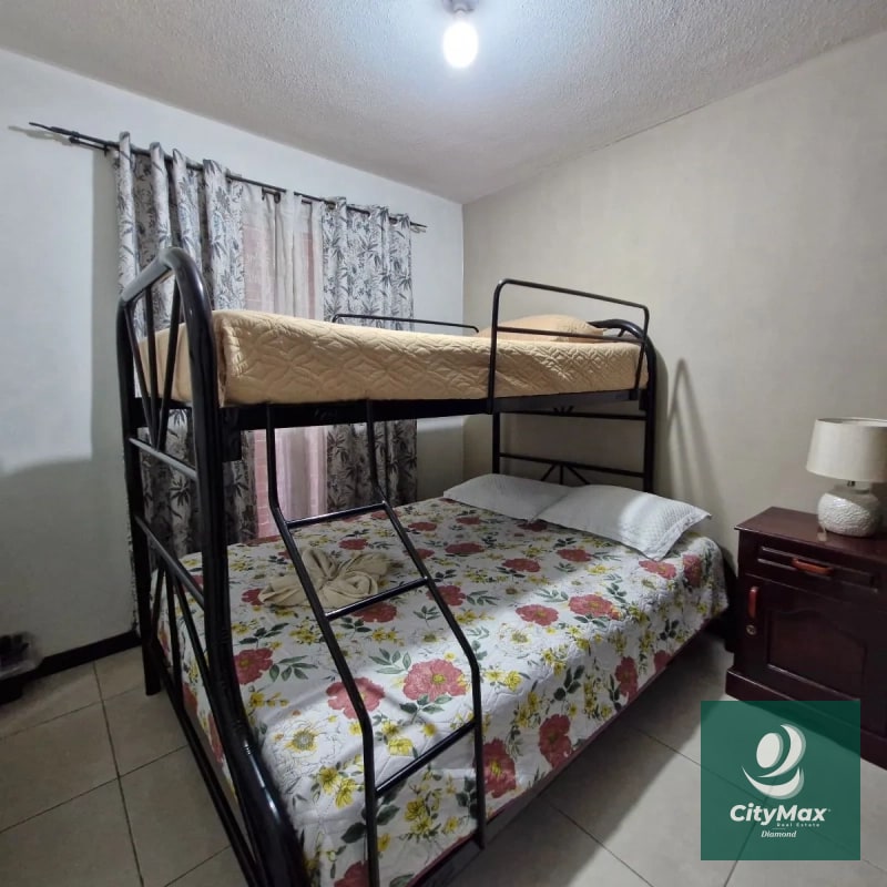 Apartamento Amueblado en Venta en Zona 4 - 11