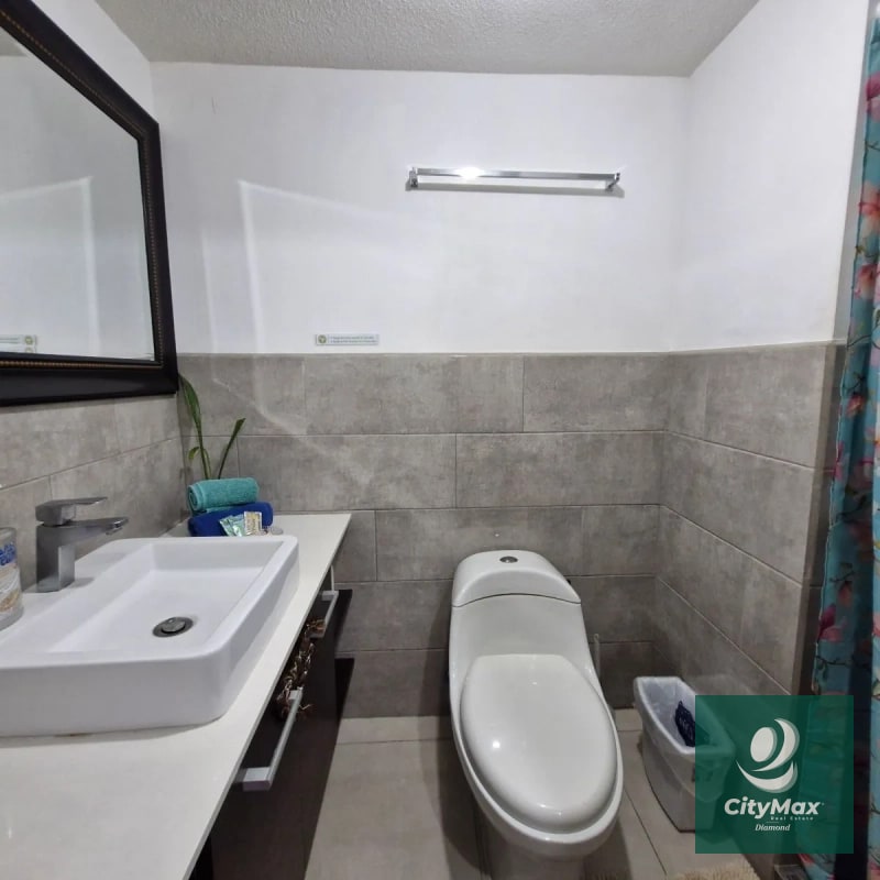 Apartamento Amueblado en Venta en Zona 4 - 9