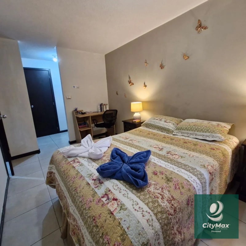 Apartamento Amueblado en Venta en Zona 4 - 6