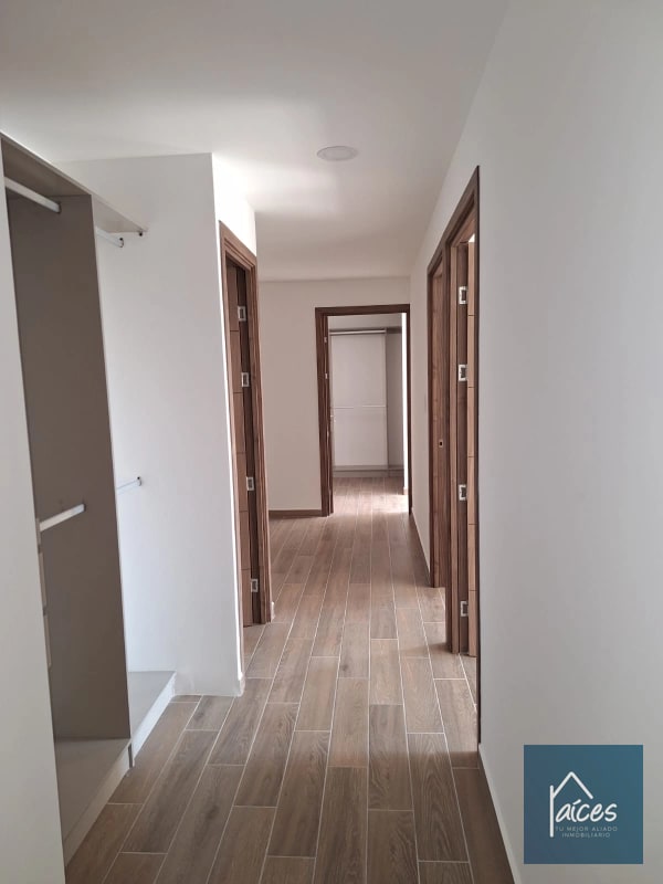 APARTAMENTO EN VENTA ZONA 14 (*20) - 12