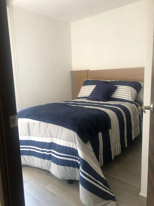 Apartamento amueblado en Renta en zona 10 — Apartamento en Alquiler en Parque 10, Zona 10, Guatemala, Ciudad — foto 8 de 11