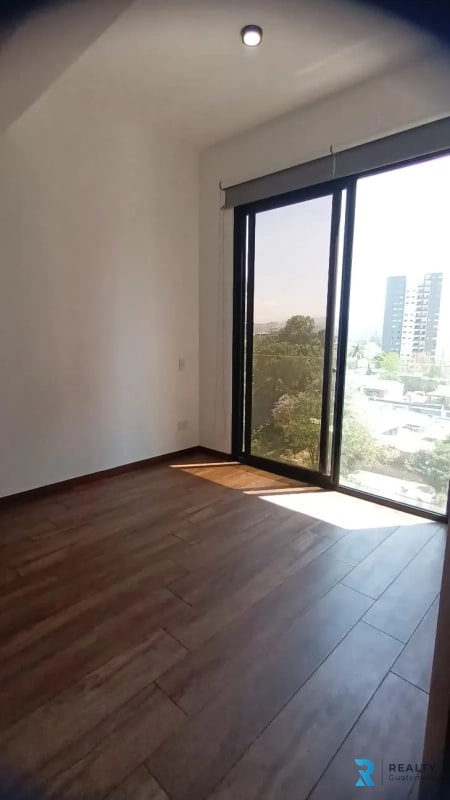 RENTO APARTAMENTO ZONA 10, MORETTI - 10