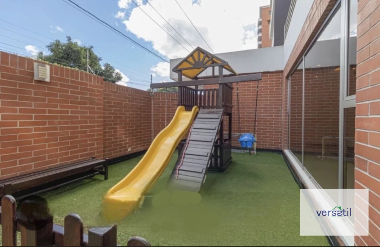 Hermoso Apartamento en Venta zona 10.  ATRÁS DE LA ESTACIÓN - 3