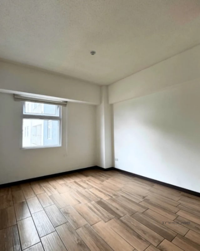 APARTAMENTO EN RENTA ZONA 12 CON BALCÓN - 8