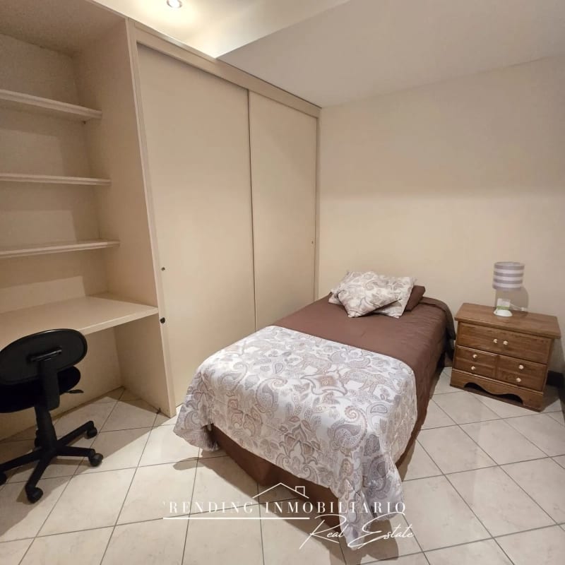 Apartamento en renta zona 10 Edificio Milenia amueblado de 2 habitaciones + 2 parqueos — Apartamento en Alquiler en Milenia, Zona 10, Guatemala, Ciudad — foto 4 de 9