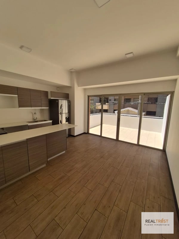RENTO APARTAMENTO EN ZONA 10, a pocos pasos del C.C. La Estación - 1