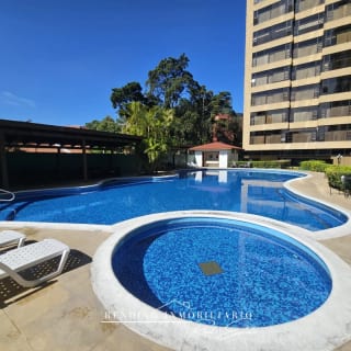 Apartamento en renta zona 10 Edificio Milenia Colonia Oakland de 3 habitaciones 198m² + 2 parqueos — Apartamento en Alquiler en Milenia, Zona 10, Guatemala, Ciudad — miniatura 2 de 16