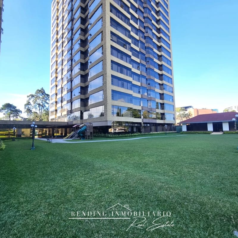 Apartamento en venta zona 10 Edificio Milenia Colonia Oakland de 3 habitaciones 198 m² + 2 parqueos — Apartamento en Venta en Milenia, Zona 10, Guatemala, Ciudad — foto 3 de 17