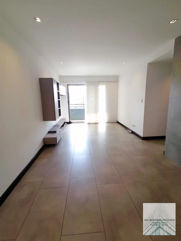 NEO ZONA 10 renta 3 habitaciones - 1