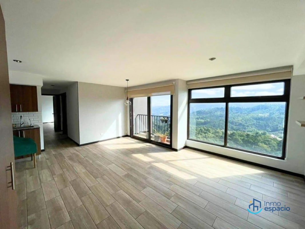 Apartamento en alquiler en Edificio Nagano, Zona 16 - 17