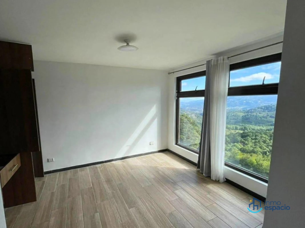 Apartamento en alquiler en Edificio Nagano, Zona 16 - 14