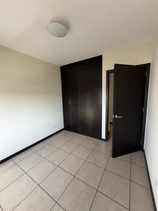 Rento apartamento Torre Barcelona Zona 9 — Apartamento en Alquiler en Torre Barcelona, Zona 9, Guatemala, Ciudad — miniatura 12 de 12