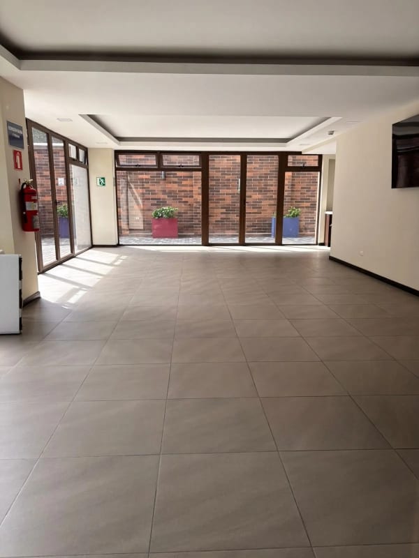Rento apartamento Torre Barcelona Zona 9 — Apartamento en Alquiler en Torre Barcelona, Zona 9, Guatemala, Ciudad — foto 2 de 12