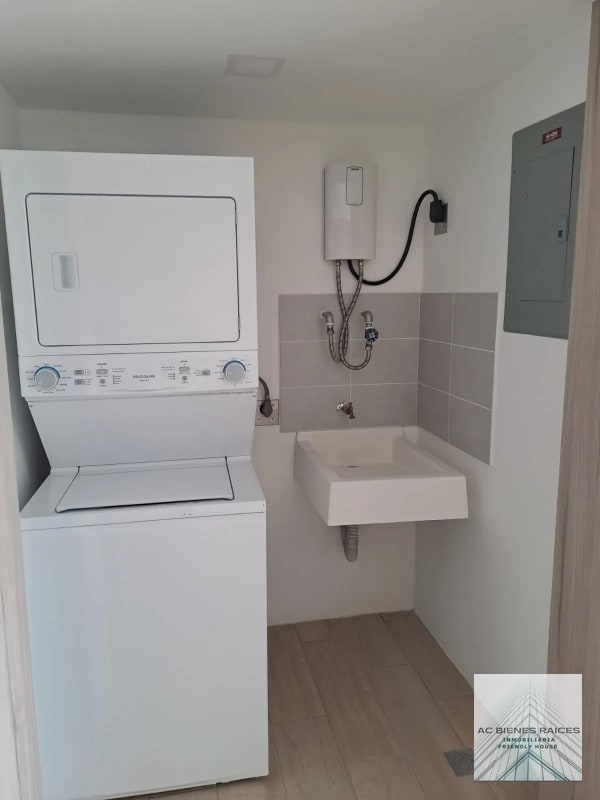 Estrene en Zona 12 Calzada Atanazio apto 3 habitaciones - 11
