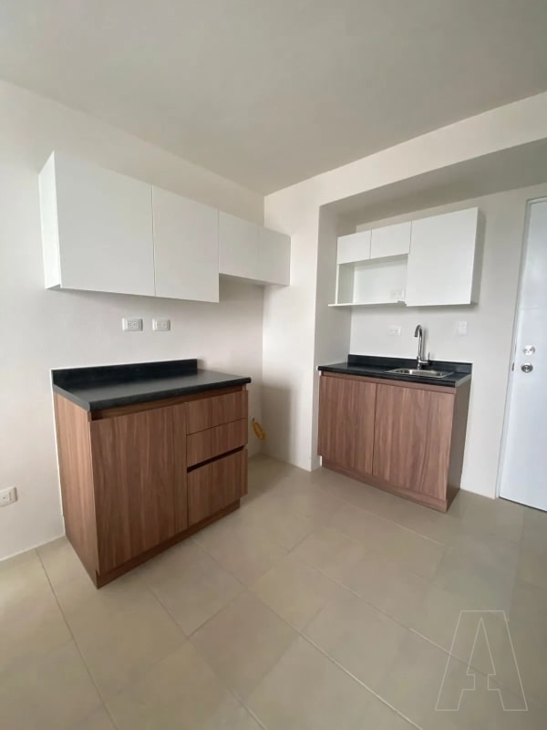APARTAMENTO EN RENTA ZONA 6 - 9