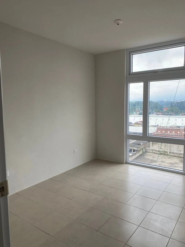 APARTAMENTO EN RENTA ZONA 6 - 5