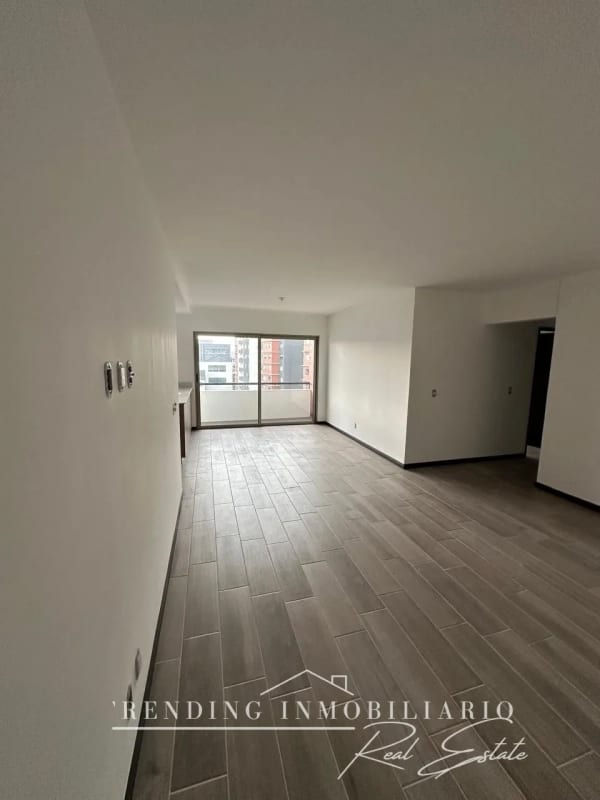 Apartamento en renta zona 14 edificio Segheria de 3 habitaciones + 3 parqueos — Apartamento en Alquiler en Segheria, Zona 14, Guatemala, Ciudad — foto 1 de 14