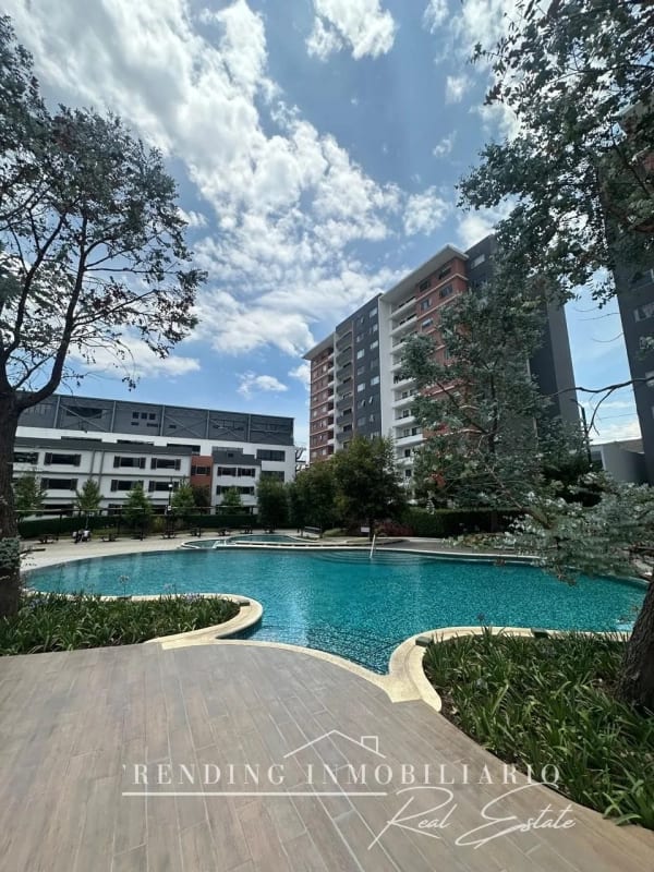 Apartamento en renta zona 14 edificio Segheria de 3 habitaciones + 3 parqueos — Apartamento en Alquiler en Segheria, Zona 14, Guatemala, Ciudad — foto 4 de 14