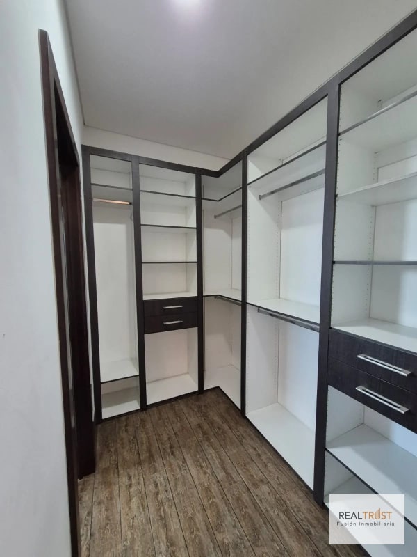 APARTAMENTO EN VENTA CAYALÁ ZONA 16 - 5
