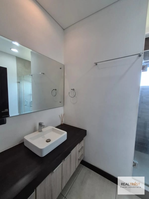 APARTAMENTO EN VENTA CAYALÁ ZONA 16 - 4