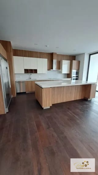 APARTAMENTO DE LUJO EN VENTA  📍 Edificio Echo – Zona 14 — Apartamento en Venta en Echo, Zona 14, Guatemala, Ciudad — miniatura 9 de 15