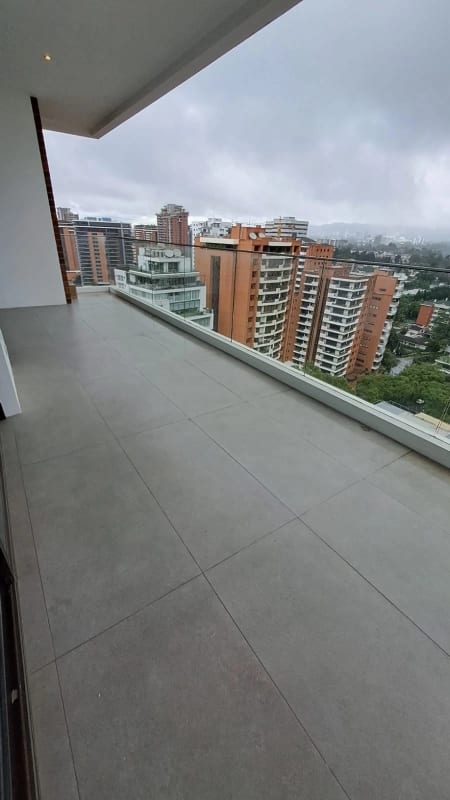 APARTAMENTO DE LUJO EN VENTA 📍 Edificio Echo – Zona 14 — Apartamento en Venta en Echo, Zona 14, Guatemala, Ciudad — foto 7 de 15