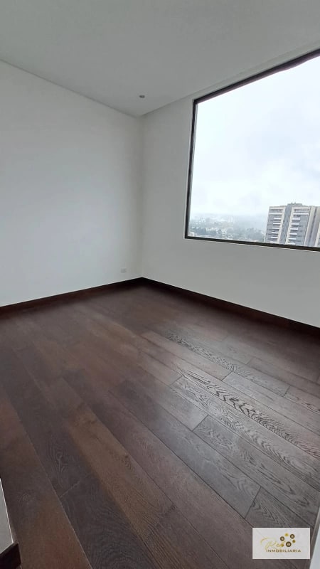APARTAMENTO DE LUJO EN VENTA  📍 Edificio Echo – Zona 14 - 5