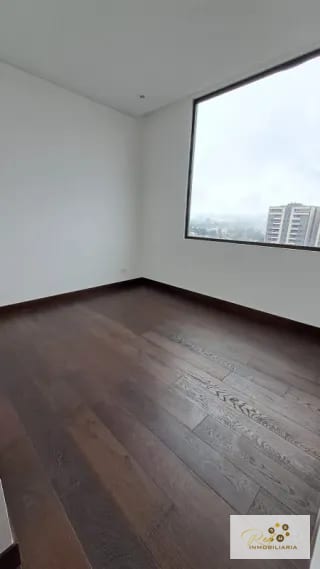 APARTAMENTO DE LUJO EN VENTA  📍 Edificio Echo – Zona 14 — Apartamento en Venta en Echo, Zona 14, Guatemala, Ciudad — miniatura 5 de 15