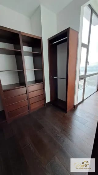 APARTAMENTO DE LUJO EN VENTA  📍 Edificio Echo – Zona 14 — Apartamento en Venta en Echo, Zona 14, Guatemala, Ciudad — miniatura 4 de 15