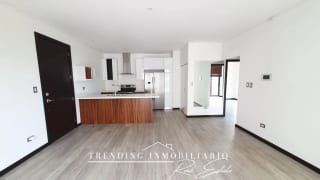 Apartamento en renta zona 16 edificio Lirios de Cayalá de 2 habitaciones + 2 parqueos — Apartamento en Alquiler en Lirios de Cayalá I, Zona 16, Guatemala, Ciudad — miniatura 1 de 10