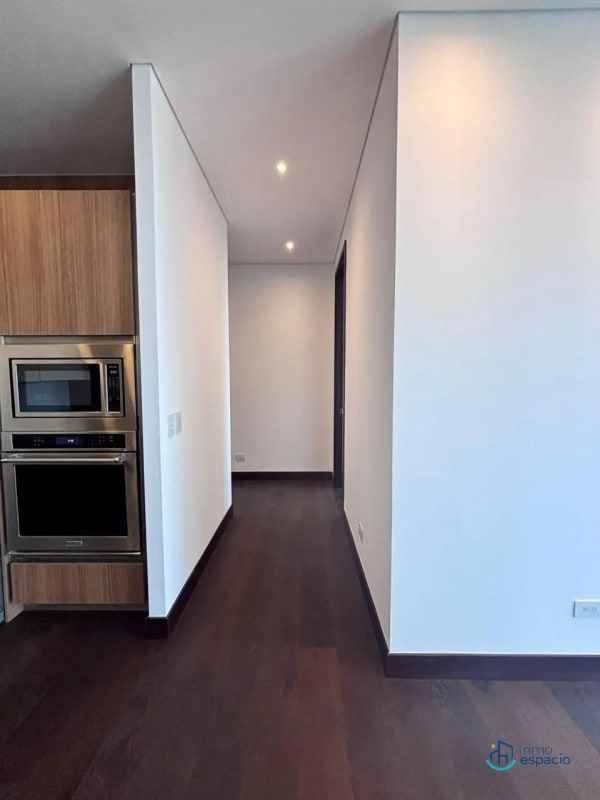 Apartamento en venta o alquiler en Edificio Echo, Zona 14 - 12