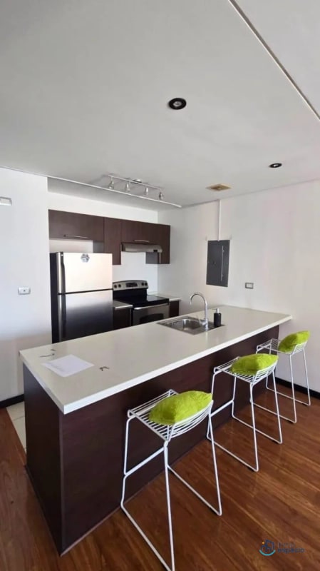 Apartamento en alquiler en Edificio Sublime, Zona 14 - 11
