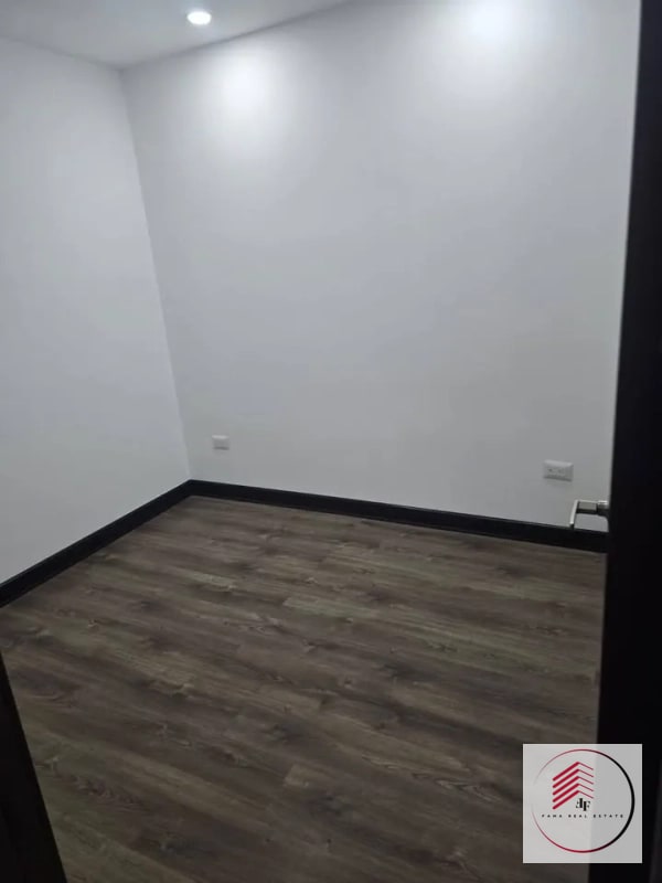 Alquiler de apartamento nuevo de 252 metros cuadrados en edificio DI FIORI - 17