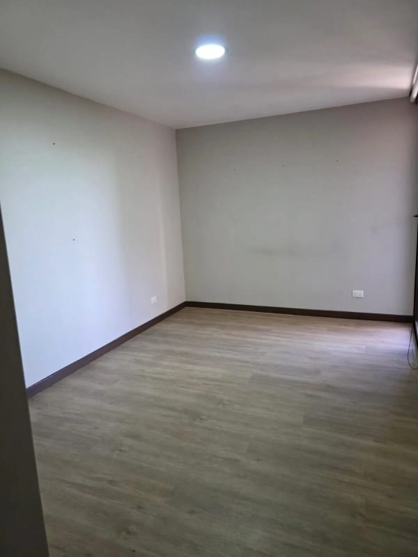 APARTAMENTO EN VENTA EN EL EDIFICIO CUATRO 14, ZONA 10 — Apartamento en Venta en Edificio 01010 (Cero Diez Diez), Zona 10, Guatemala, Ciudad — foto 14 de 16