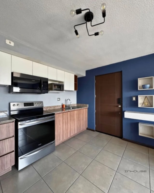 APARTAMENTO EN RENTA ZONA 12 EN SANTA ELISA - 1