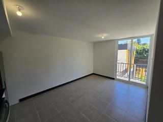 Apartamento en Alquiler | Edificio Esenta | Zona 12 | 2 habitaciones · Cerca de la USAC — Apartamento en Alquiler en Esenta, Zona 12, Guatemala, Ciudad — miniatura 6 de 11