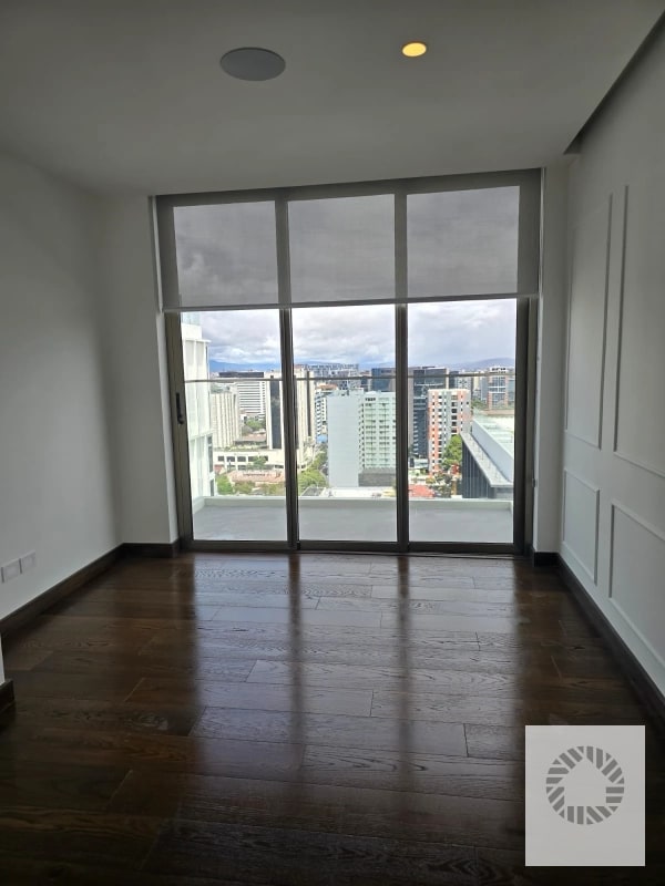 Rento Apartamento en Edificio Atarah, zona 10 - 8