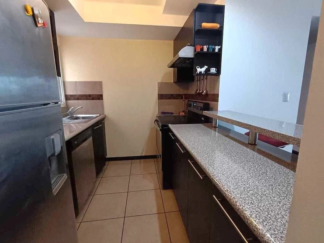 Apartamento amueblado en renta - Edificio Villa Positano Z.13 — Apartamento en Alquiler en Zona 13, Guatemala, Ciudad — foto 8 de 9