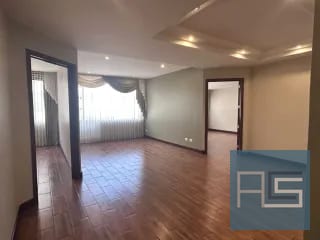 *Amplio apartamento de 2 hab con cuarto de servicio en nivel alto en Renta - Milenia, zona 10* — Apartamento en Alquiler en Milenia, Zona 10, Guatemala, Ciudad — miniatura 1 de 17
