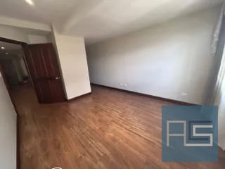 *Amplio apartamento de 2 hab con cuarto de servicio en nivel alto en Renta - Milenia, zona 10* — Apartamento en Alquiler en Milenia, Zona 10, Guatemala, Ciudad — miniatura 8 de 17