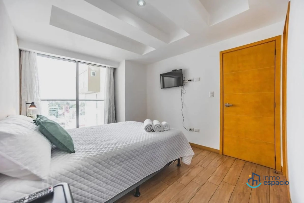 Apartamento amueblado en venta – Edificio CityHaus, Zona 10 - 13