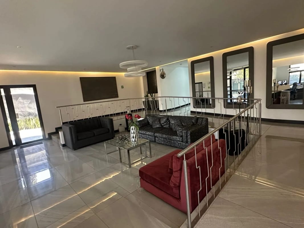 Apartamento en renta I Amueblado I Edificio Fontainebleau I Zona 15 — Apartamento en Alquiler en Zona 15, Guatemala, Ciudad — foto 2 de 11