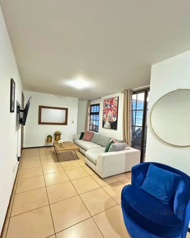 APARTAMENTO EN RENTA ZONA 10 AMUEBLADO - 1