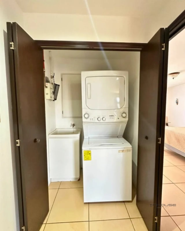 APARTAMENTO EN RENTA ZONA 10 AMUEBLADO - 5
