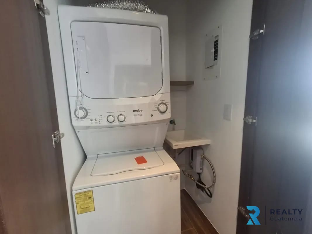 RENTO Apartamento Atarah, Zona 10 — Apartamento en Alquiler en Atarah, Zona 10, Guatemala, Ciudad — foto 3 de 10