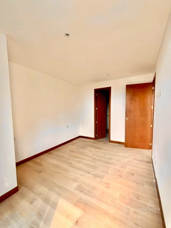 Zona 10 • Apartamento en Venta • Edificio Ferré Diez - 11