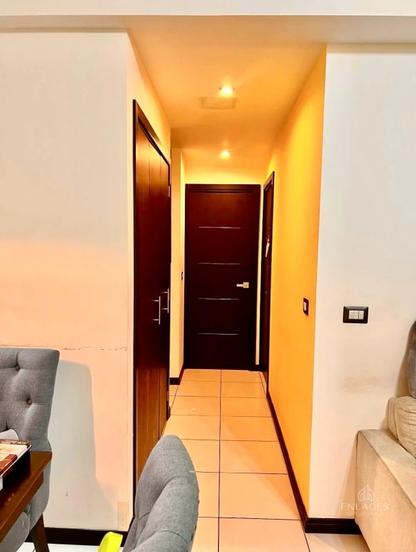 Zona 4 de Mixco • Apartamento en Venta • Edificio Vistas de La Floresta - 4