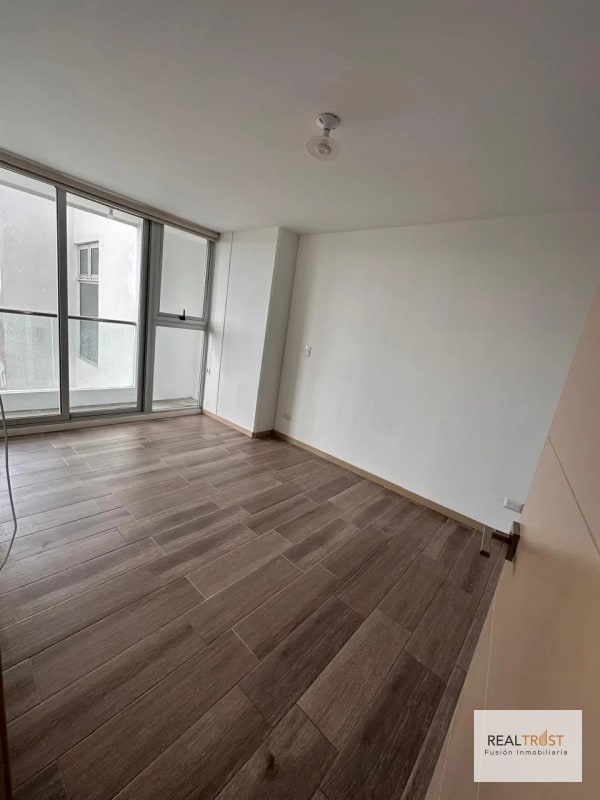 Excelente opción de apartamento en La villa zona 14 - 5